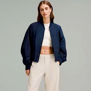 🍋Lululemon Lightweight Hem-Cinch Bomber Jacket